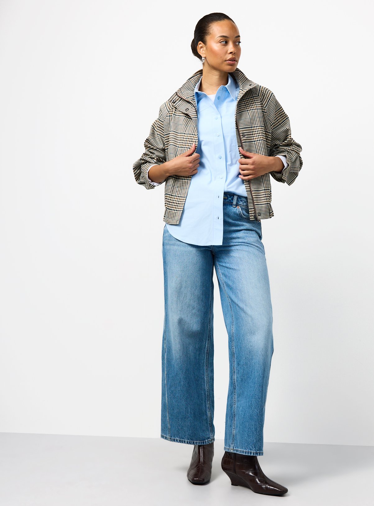 Light Blue Poplin Sleeveless Relaxed Shirt 6 - Image 2 thumbnail